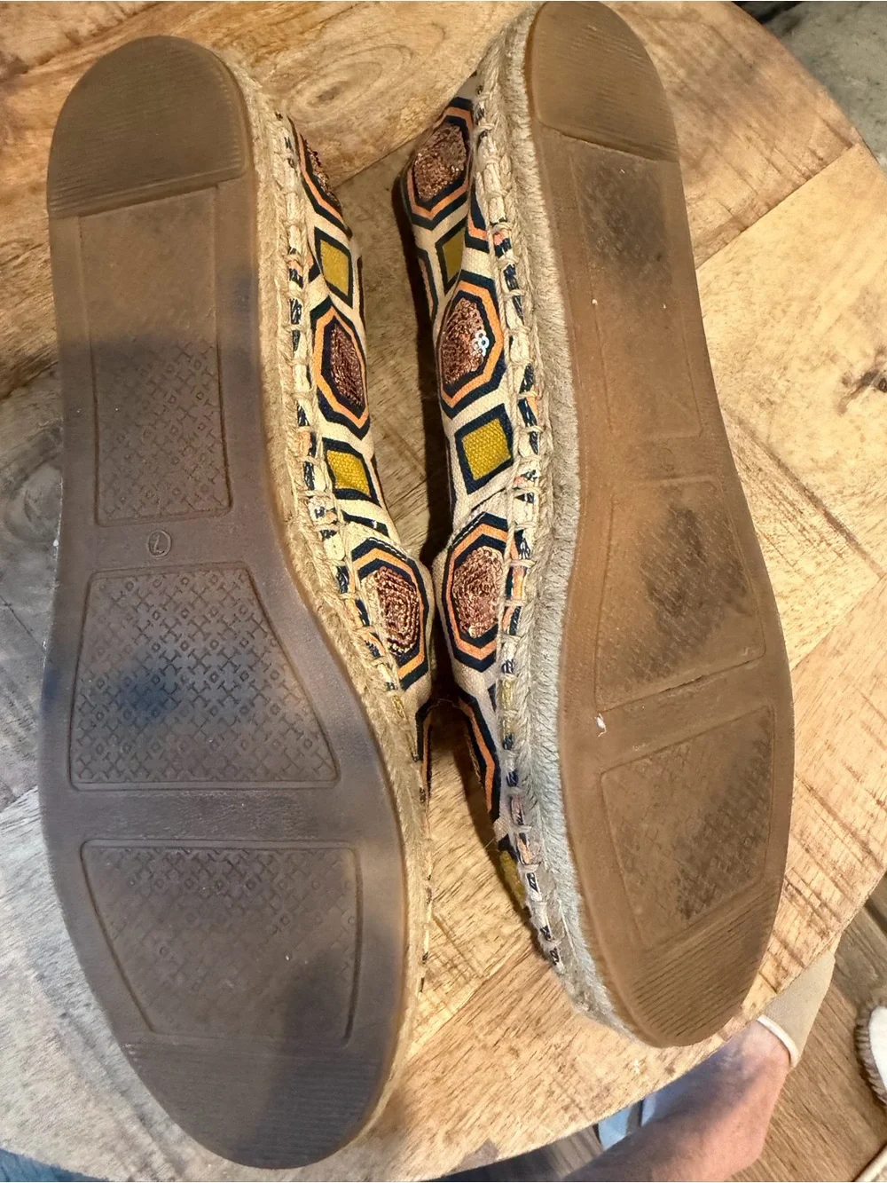 Tory Burch Geometric Espadrille Slip-Ons sz 7 rose gold sequins jute toe